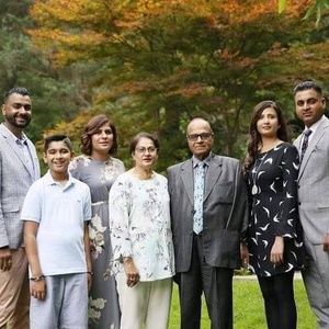 Meet your Posher, Satinder